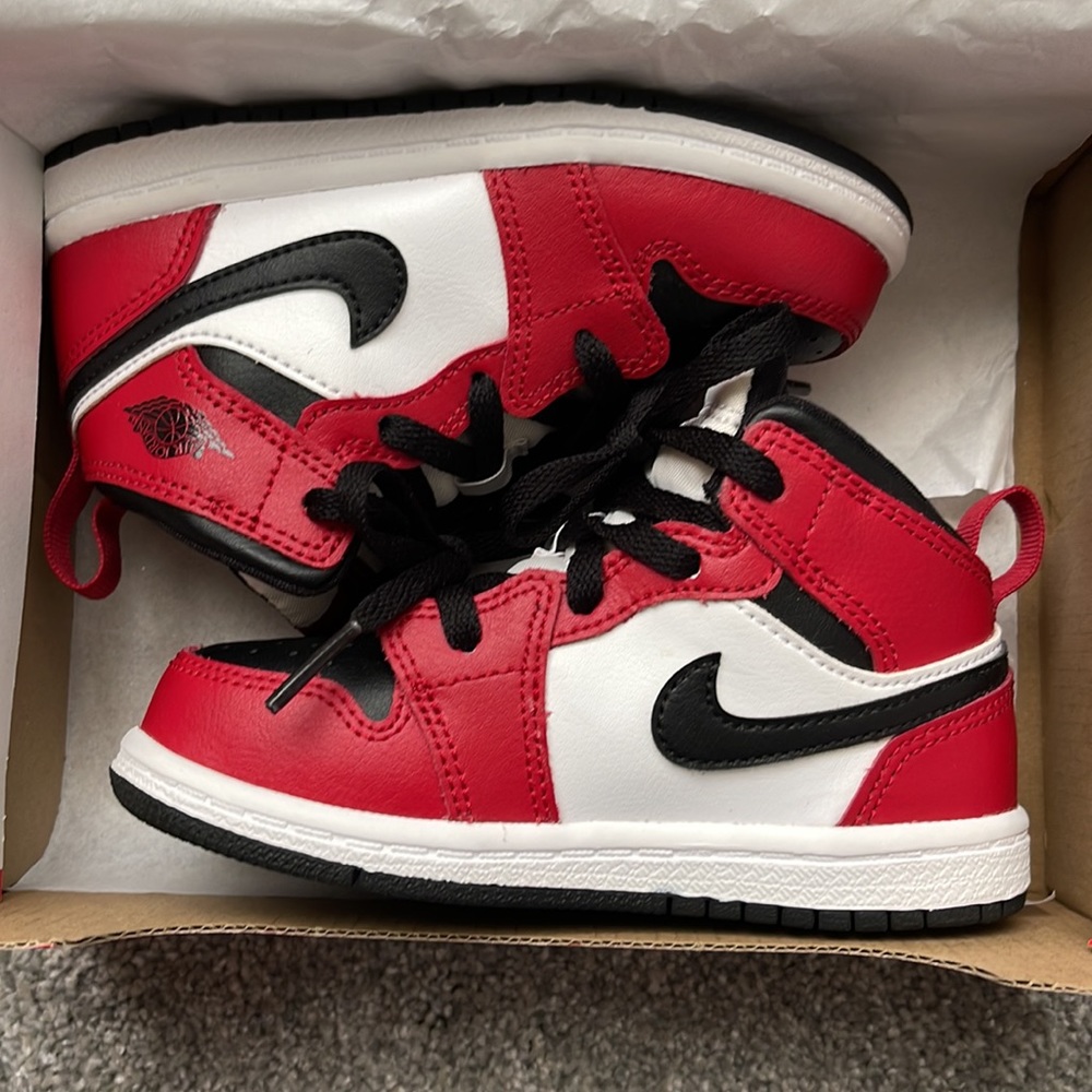 Jordan 1 Mid Chicago (TD) Sz 8C